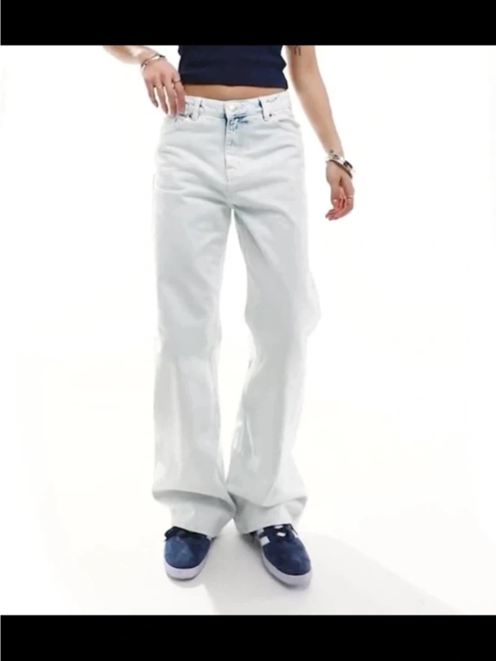 Monki loose fit low rise denim jeans in light bleached blue size 26 petite